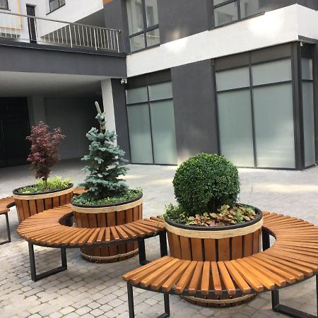 4-Room Jacuzzi Apartment Lemberg Exterior foto