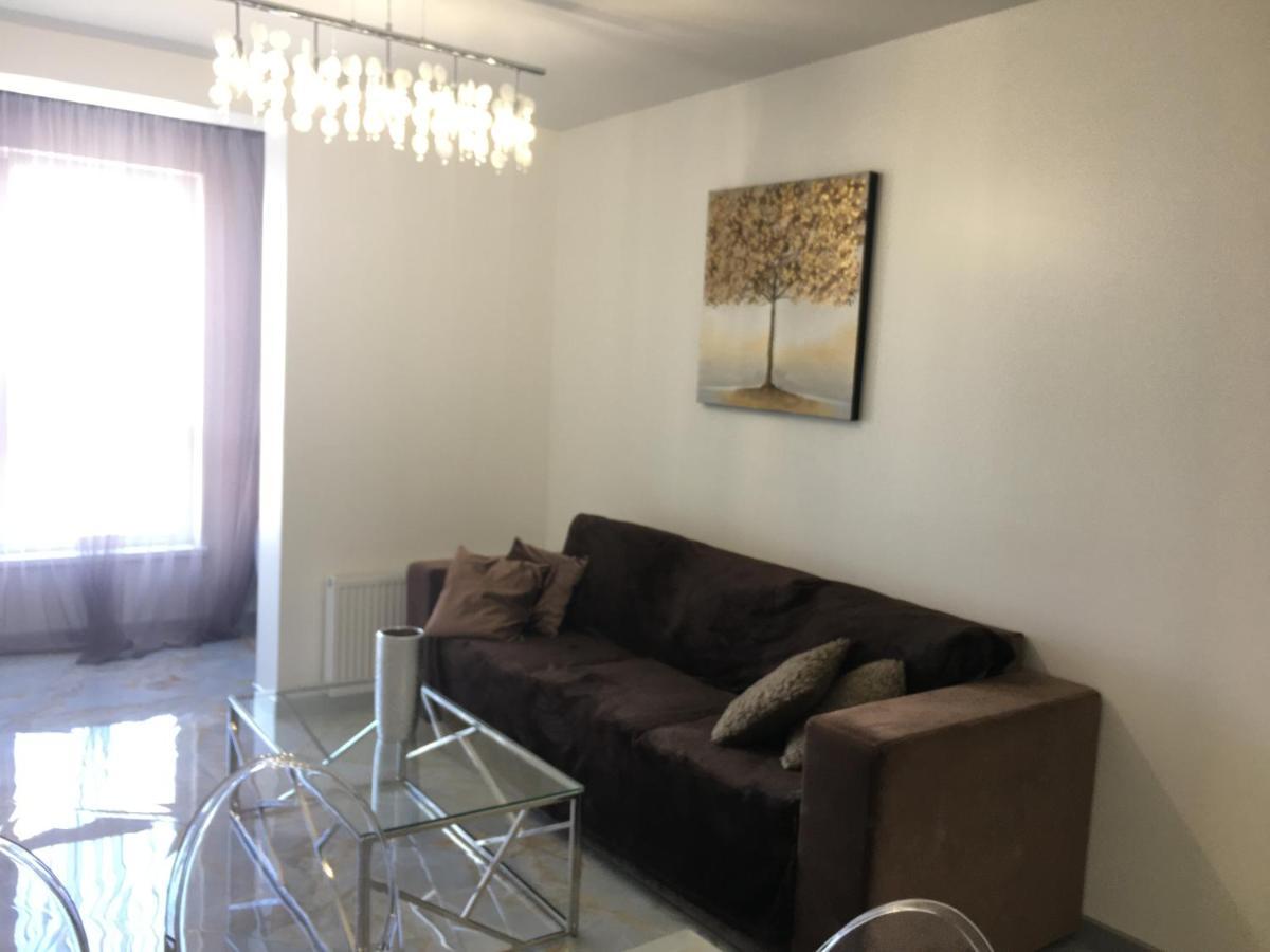 4-Room Jacuzzi Apartment Lemberg Exterior foto