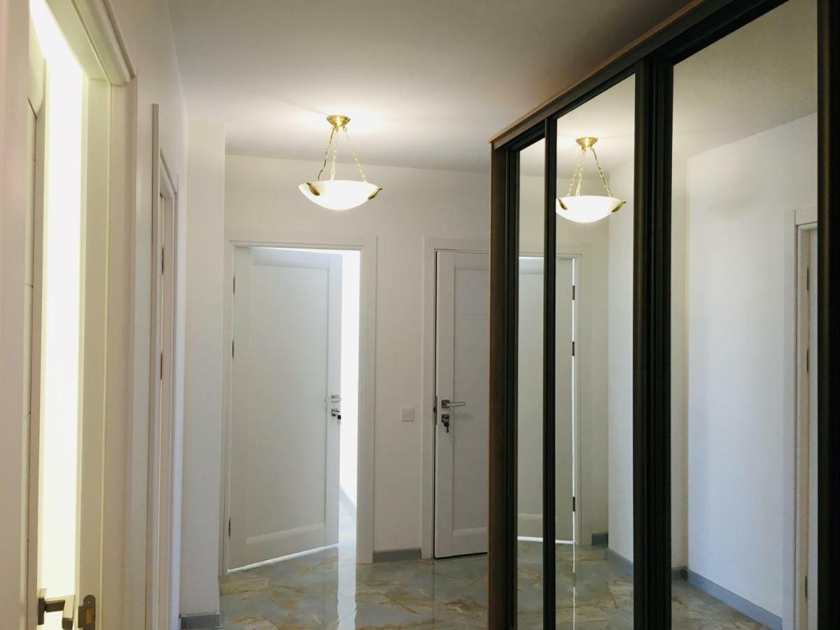 4-Room Jacuzzi Apartment Lemberg Exterior foto